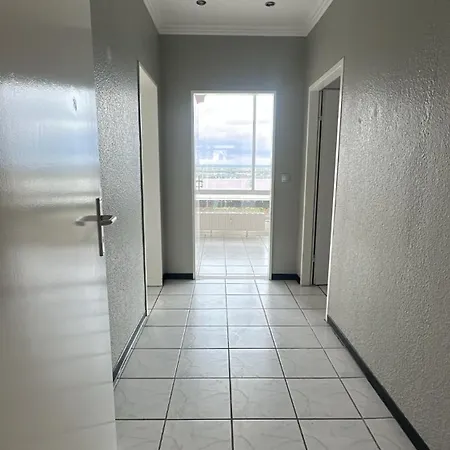 Exklusives Penthouse Mit Sauna Am Rhein, Naehe Duesseldorf Messe Airport, 180m2 Luxus, 150m2 Terasse Ideal Fuer Gruppen, Shootings, Content Creator * Neuss