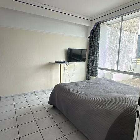 Exklusives Penthouse Mit Sauna Am Rhein, Naehe Duesseldorf Messe Airport, 180m2 Luxus, 150m2 Terasse Ideal Fuer Gruppen, Shootings, Content Creator نيوس