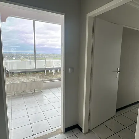 Appartement Exklusives Penthouse Mit Sauna Am Rhein, Naehe Duesseldorf Messe Airport, 180m2 Luxus, 150m2 Terasse Ideal Fuer Gruppen, Shootings, Content Creator