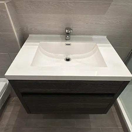 شقة Exklusives Penthouse Mit Sauna Am Rhein, Naehe Duesseldorf Messe Airport, 180m2 Luxus, 150m2 Terasse Ideal Fuer Gruppen, Shootings, Content Creator