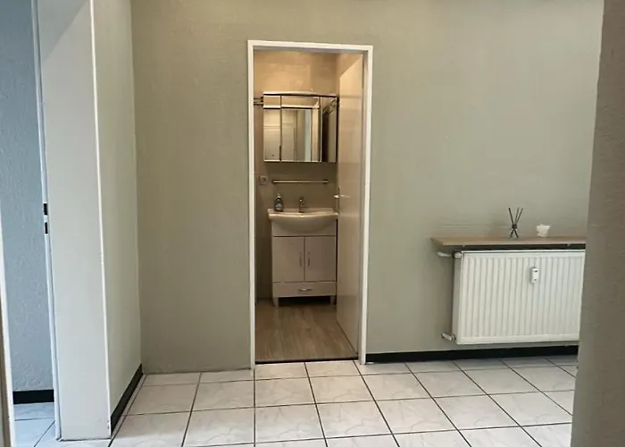 Lejlighed Exklusives Penthouse Mit Sauna Am Rhein, Naehe Duesseldorf Messe Airport, 180m2 Luxus, 150m2 Terasse Ideal Fuer Gruppen, Shootings, Content Creator Neuss