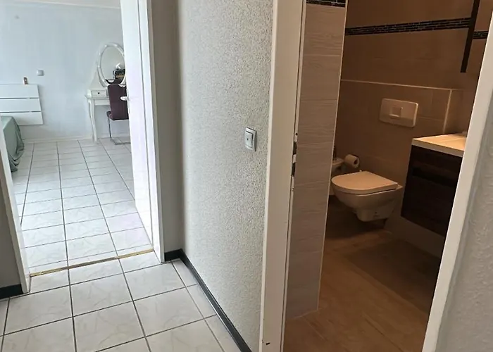 Exklusives Penthouse Mit Sauna Am Rhein, Naehe Duesseldorf Messe Airport, 180m2 Luxus, 150m2 Terasse Ideal Fuer Gruppen, Shootings, Content Creator Lejlighed *