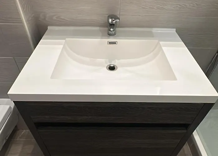 Lejlighed Exklusives Penthouse Mit Sauna Am Rhein, Naehe Duesseldorf Messe Airport, 180m2 Luxus, 150m2 Terasse Ideal Fuer Gruppen, Shootings, Content Creator